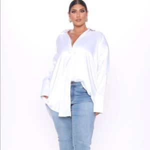 NWT 1x Fashion Nova Satin oversized button up shirt in white